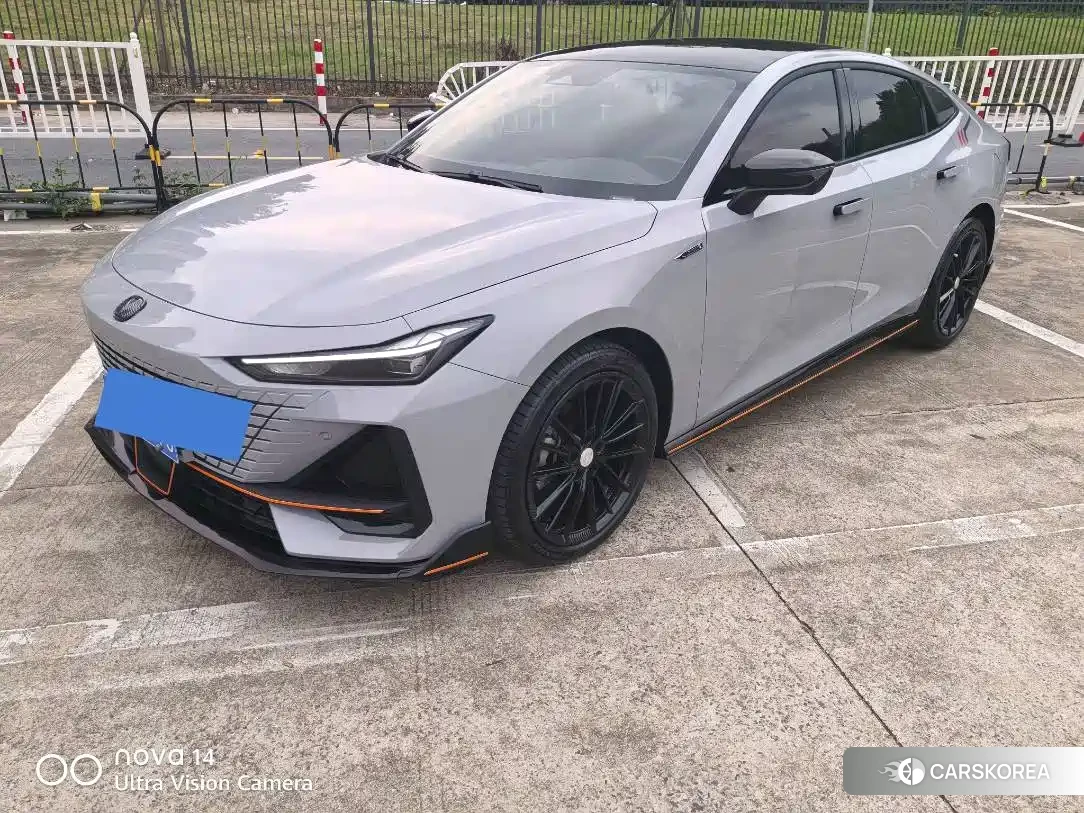 Chang'an Changan UNI-V 2023 Silver/gray из Китая, фото 5