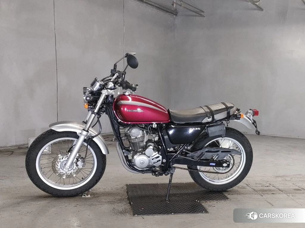 Проданный Honda CB223S 2013 из Японии