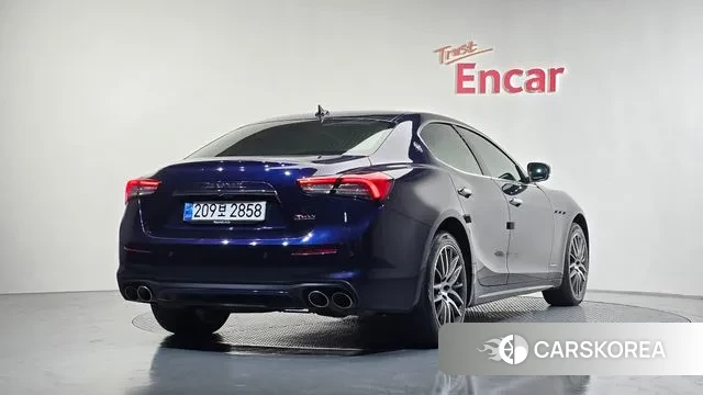 Maserati Ghibli id 3349450 из Кореи 12