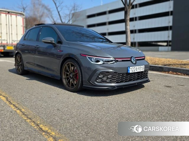 Volkswagen Golf 8th Generation 2023 Серый из Кореи, фото 5