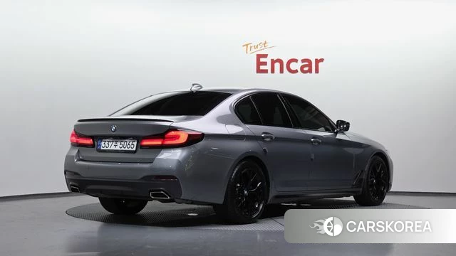 BMW 5 Series (G30) id 4579413 из Кореи 12
