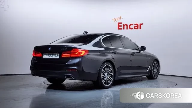 BMW 5 Series (G30) id 3666462 из Кореи 12