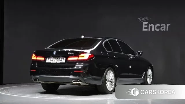 BMW 5 Series (G30) id 2998515 из Кореи 12