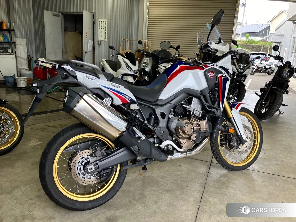 Проданный Honda CRF1000L AFRICA TWIN 2018 из Японии, фото 2