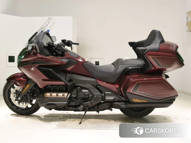 Проданный Honda GL1800 TOUR DCT 2025 из Японии, фото 2