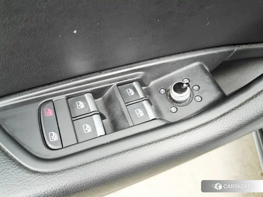 Audi A4L id 4600469 из Китая 12