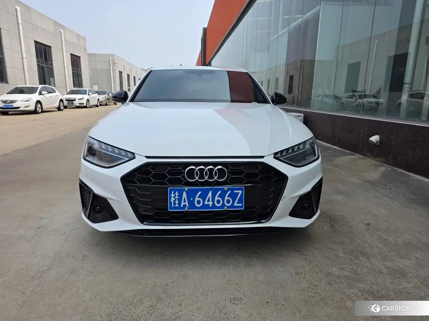 Audi A4L 2025 Белый из Китая, фото 2