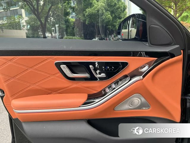 Mercedes-Benz Maybach S-class id 4341848 из Китая 12