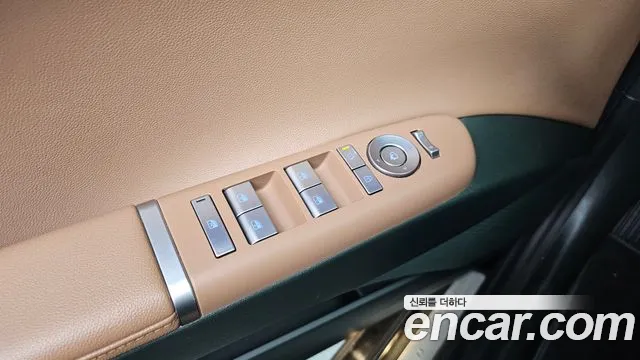 Hyundai Grandeur (GN7) id 2788446 из Кореи 12