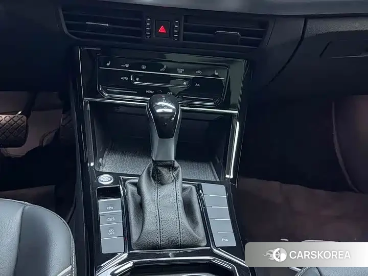 Volkswagen Passat id 4685982 из Китая 12