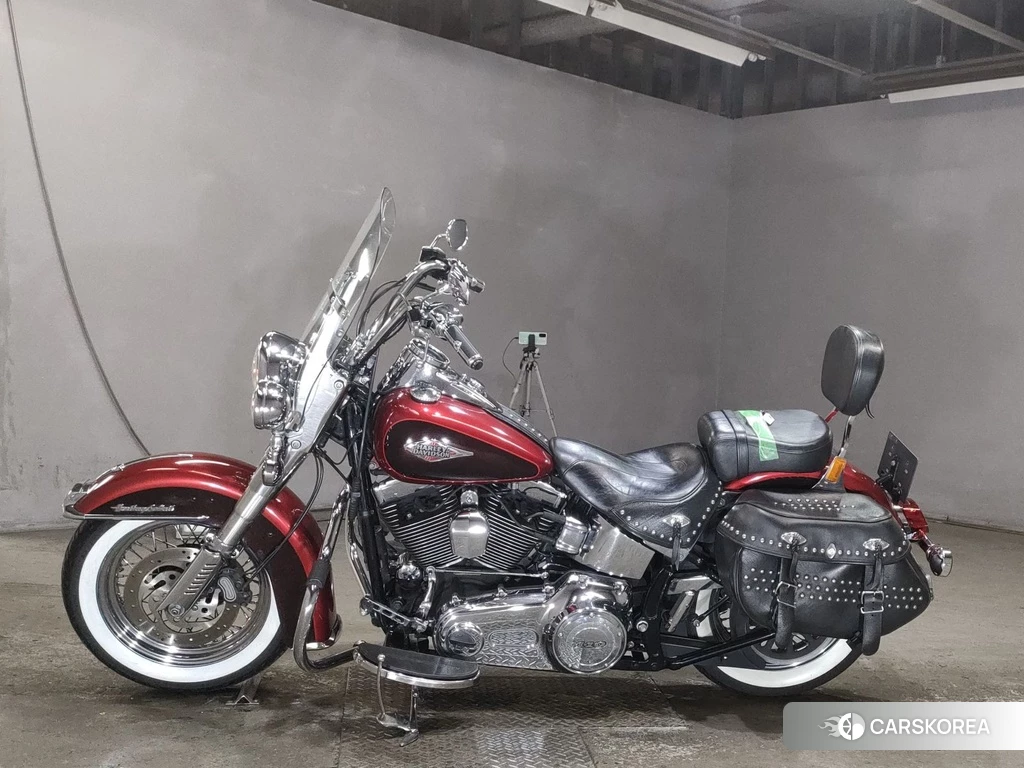 Проданный Harley-Davidson Heritage Softail Classic FLSTC1580 2012 из Японии