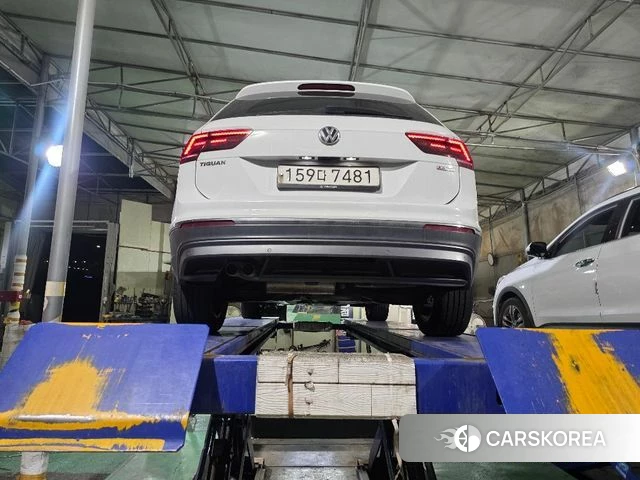 Volkswagen Tiguan second Generation 2020 Белый из Кореи, фото 2