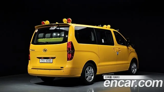 Hyundai The New Grand Starex id 2211257 из Кореи 12
