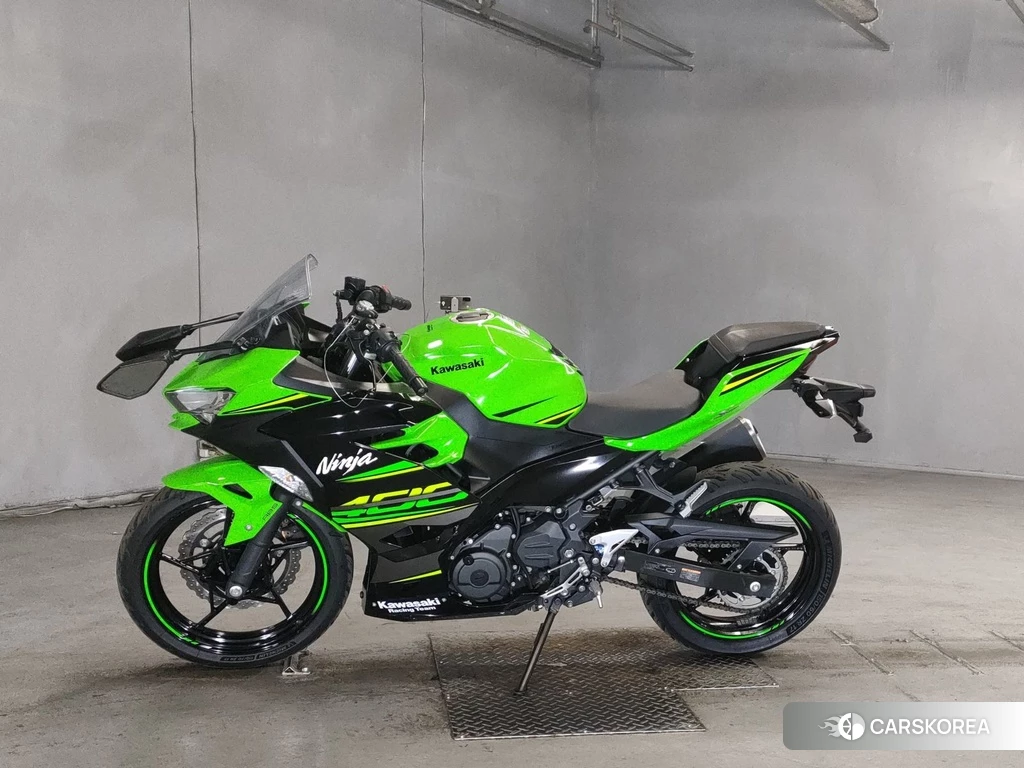 Проданный Kawasaki NINJA 400 2019 из Японии