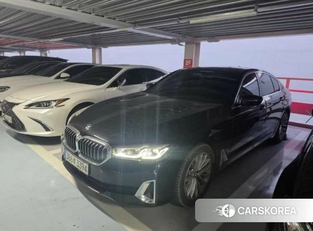 BMW 5 Series (G30) 2022 Черный из Кореи, фото 2