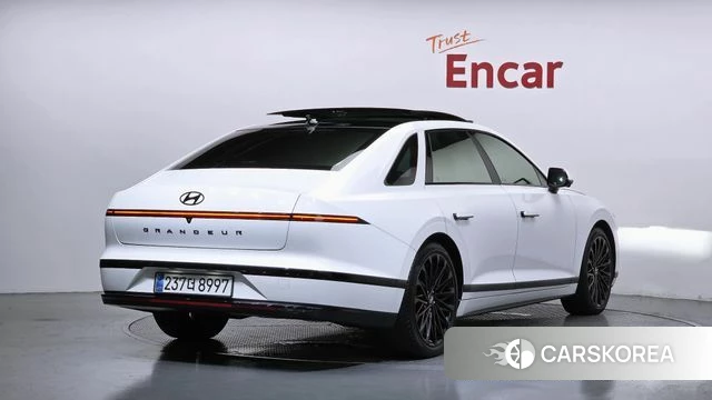 Hyundai Grandeur (GN7) id 4591825 из Кореи 12