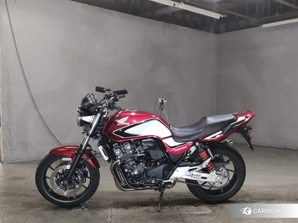 Проданный Honda CB400SF 2020 из Японии, фото 2