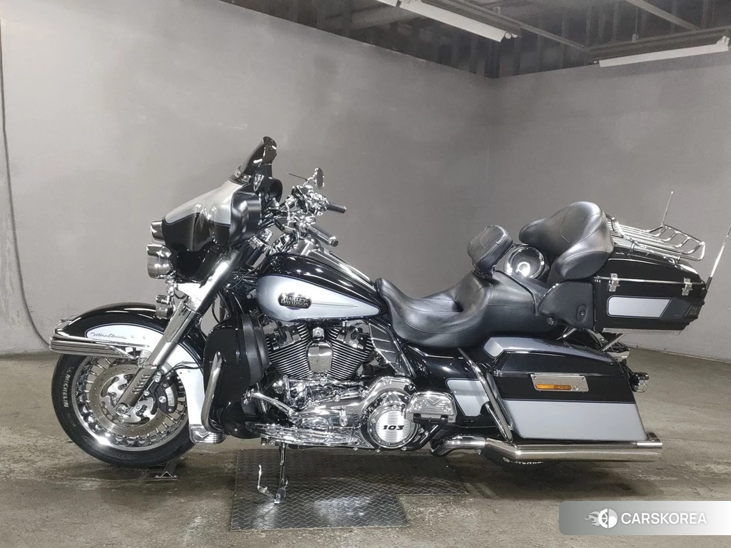 Проданный Harley-Davidson Electra Glide FLHTCU1690 2013 из Японии