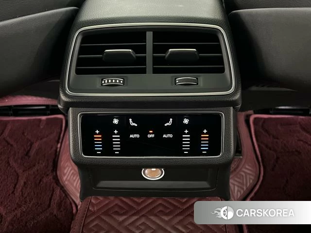 Audi A6L id 4366042 из Китая 10