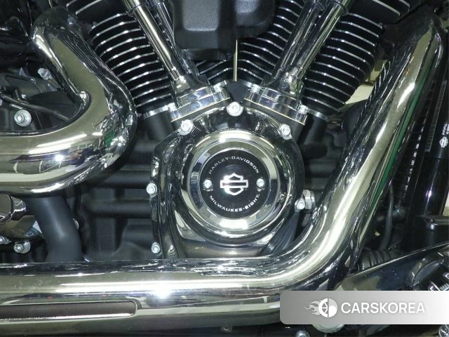 Engine photo