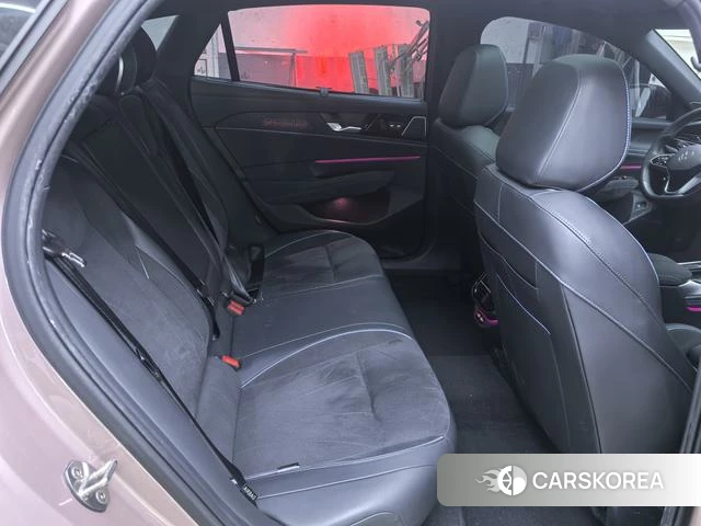 Volkswagen Passat 2024 Серебристо-серый из Китая, фото 2