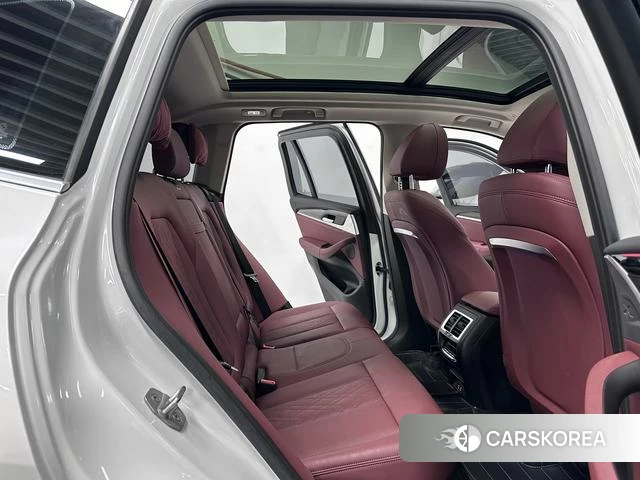 BMW X3 id 4271771 из Китая 9