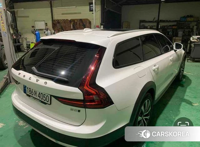Volvo V90 Cross-Country 2022 Белый из Кореи, фото 2