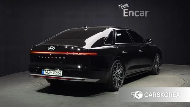 Hyundai Grandeur (GN7) id 3566028 из Кореи 12