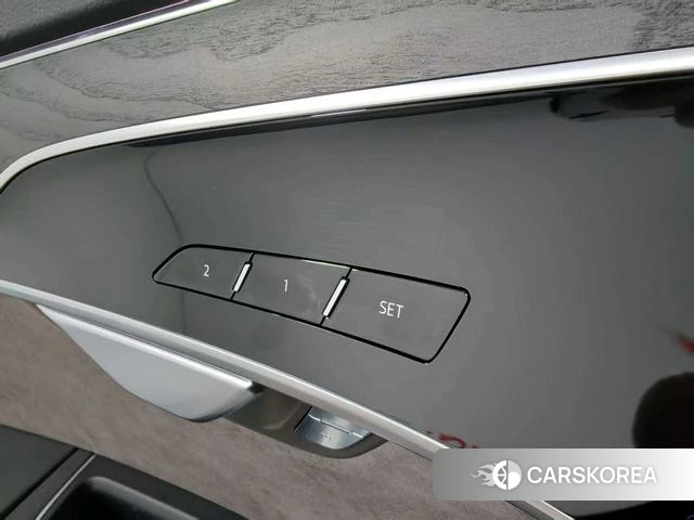 Audi A8 id 4278611 из Китая 9