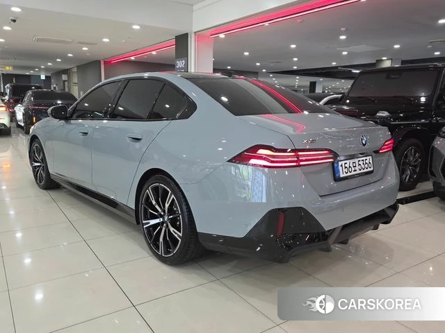 BMW 5 Series (G60) id 4493401 из Кореи 11