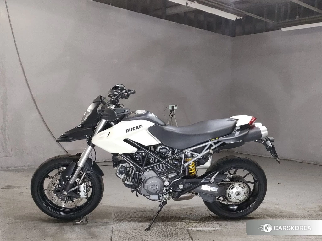 Проданный Ducati HYPERMOTARD 796 2010 из Японии