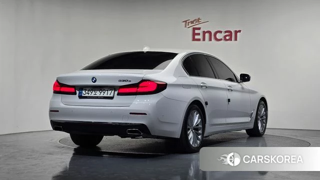 BMW 5 Series (G30) id 4203026 из Кореи 12