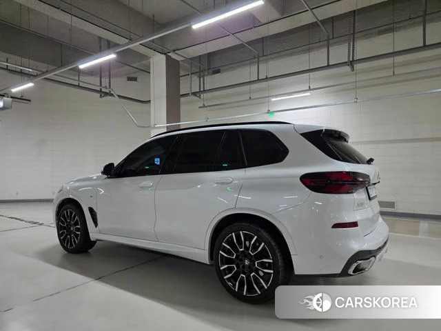 BMW X5 (G05) 2025 Белый из Кореи, фото 4