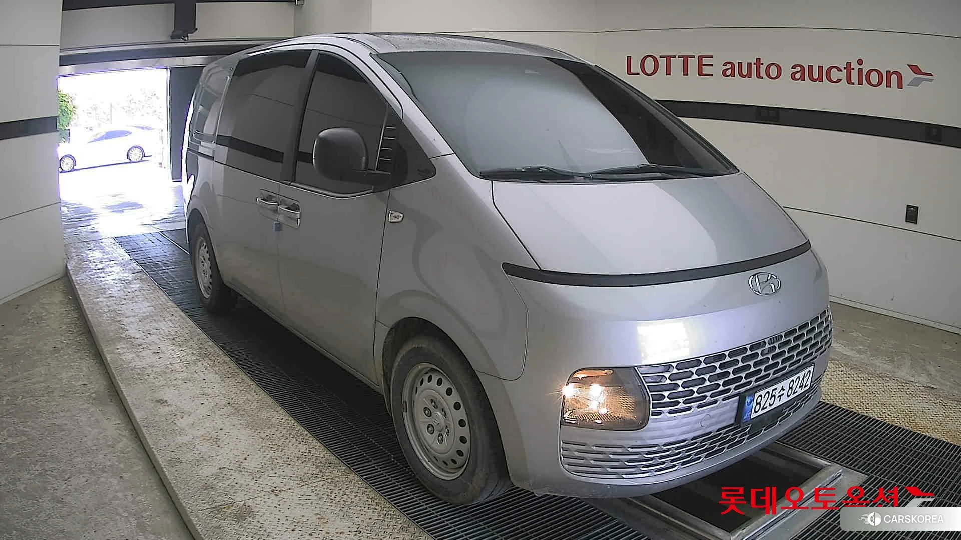 Hyundai Staria id 4296745 из Кореи 12