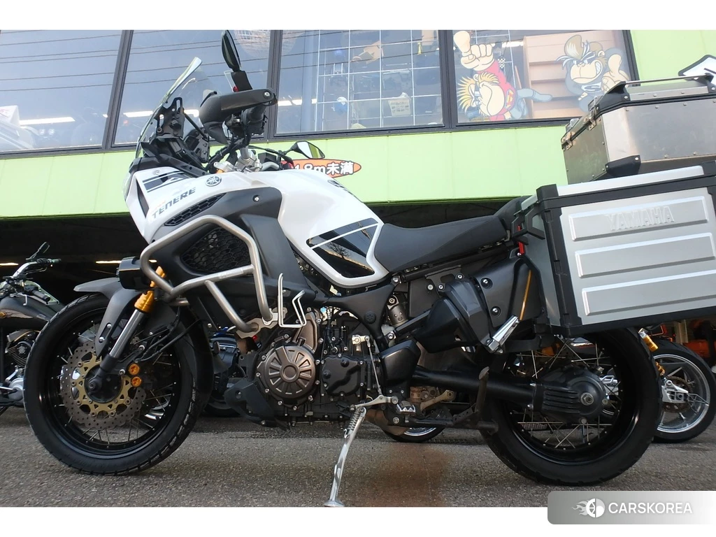Проданный Yamaha XT1200Z SUPER TENERE 2014 из Японии