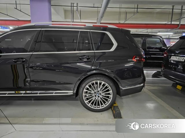 BMW X7 (G07) 2025 Черный из Кореи, фото 2