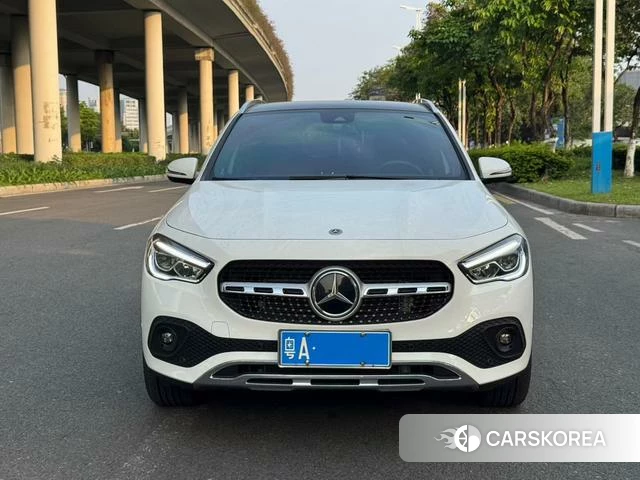 Mercedes-Benz GLA 2023 Белый из Китая, фото 3