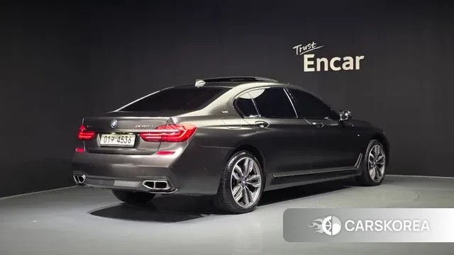 BMW 7 Series (G11) id 3198766 из Кореи 12