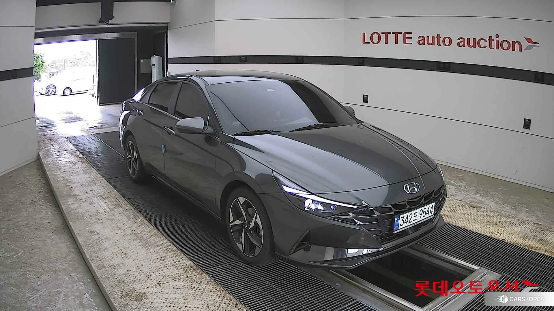 Hyundai Avante id 4347319 из Кореи 12