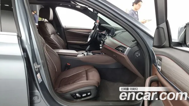 BMW 5 Series (G30) id 2684912 из Кореи 12