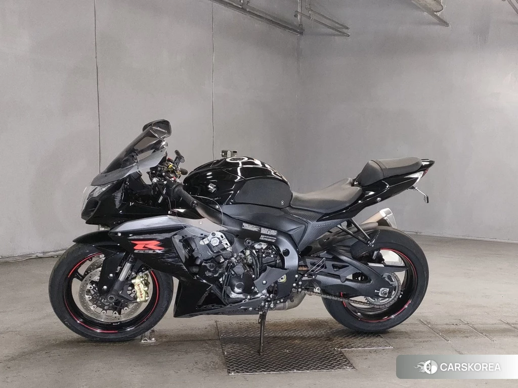 Проданный Suzuki GSX-R1000 2015 из Японии, фото 2