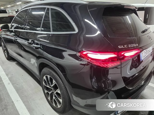 Mercedes-Benz GLC-Class X254 2026 Черный из Кореи, фото 2