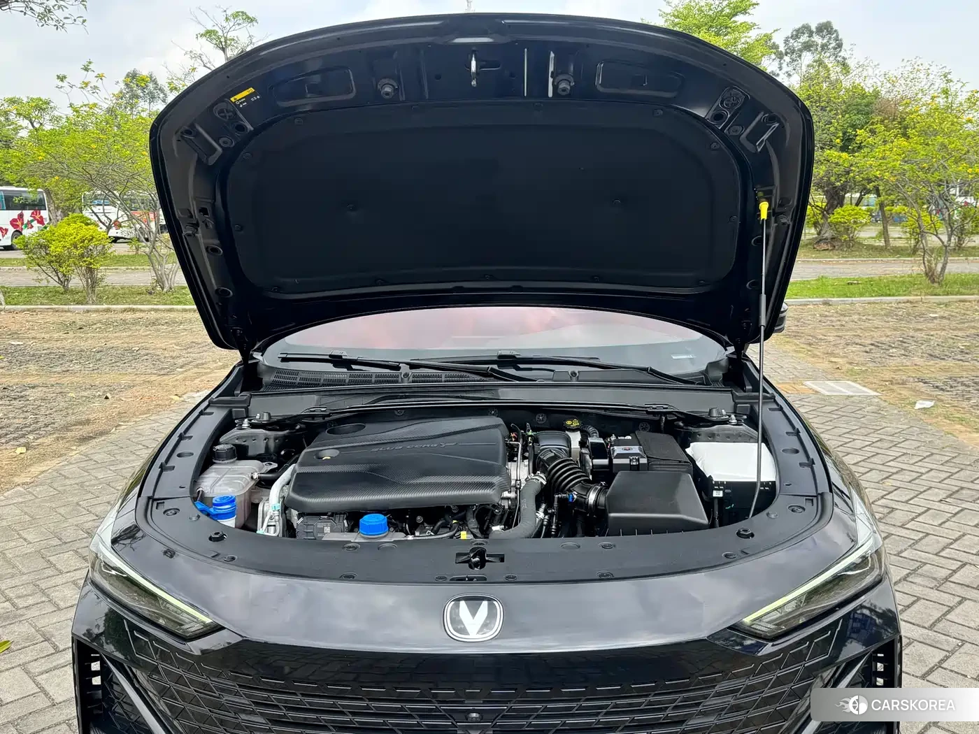 Chang'an Changan UNI-V id 4547325 из Китая 12