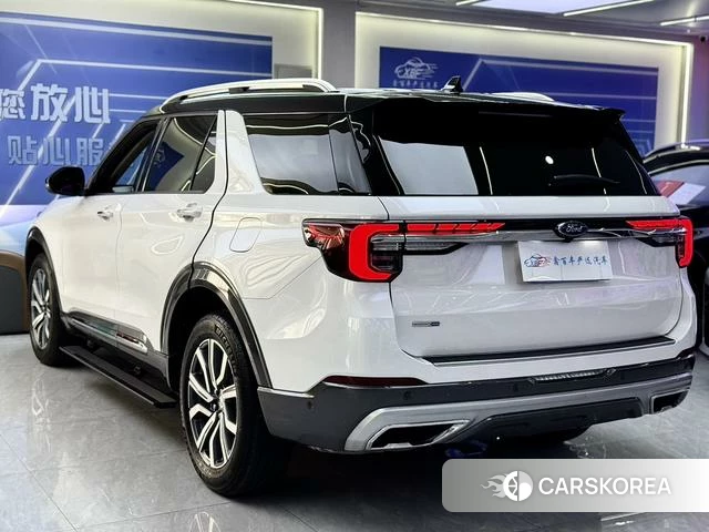 Ford Explorer 2024 Белый из Китая, фото 4