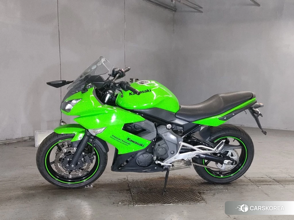 Проданный Kawasaki NINJA 400R 2010 из Японии