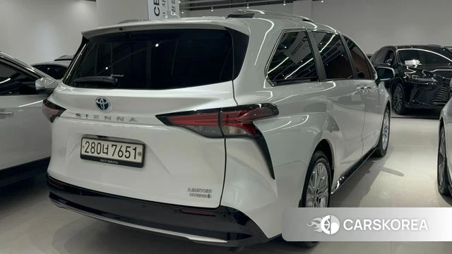Toyota Sienna 4th Generation 2022 Белый из Кореи, фото 5