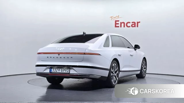 Hyundai Grandeur (GN7) id 3871003 из Кореи 12