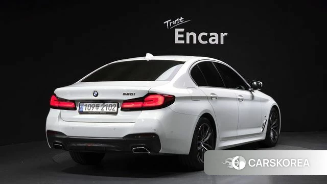 BMW 5 Series (G30) id 4303266 из Кореи 12