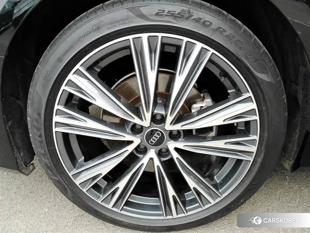 Audi A6L id 4515324 из Китая 12