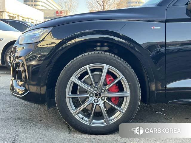 Audi Q5L id 4275774 из Китая 12